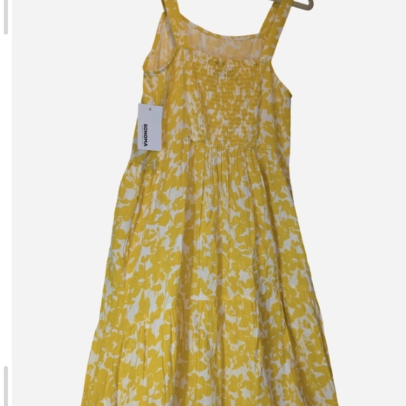 Yellow Floral Maxi Dress - Picture 10 of 12